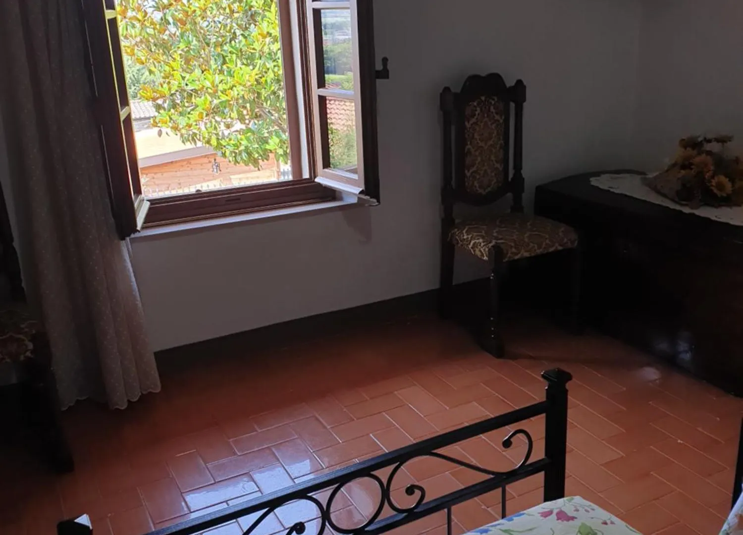 קורטונה B&B Il Mandorlo לינה וארוחת בוקר