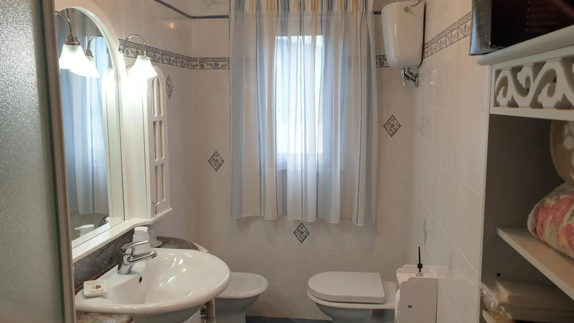 לינה וארוחת בוקר קורטונה B&B Il Mandorlo